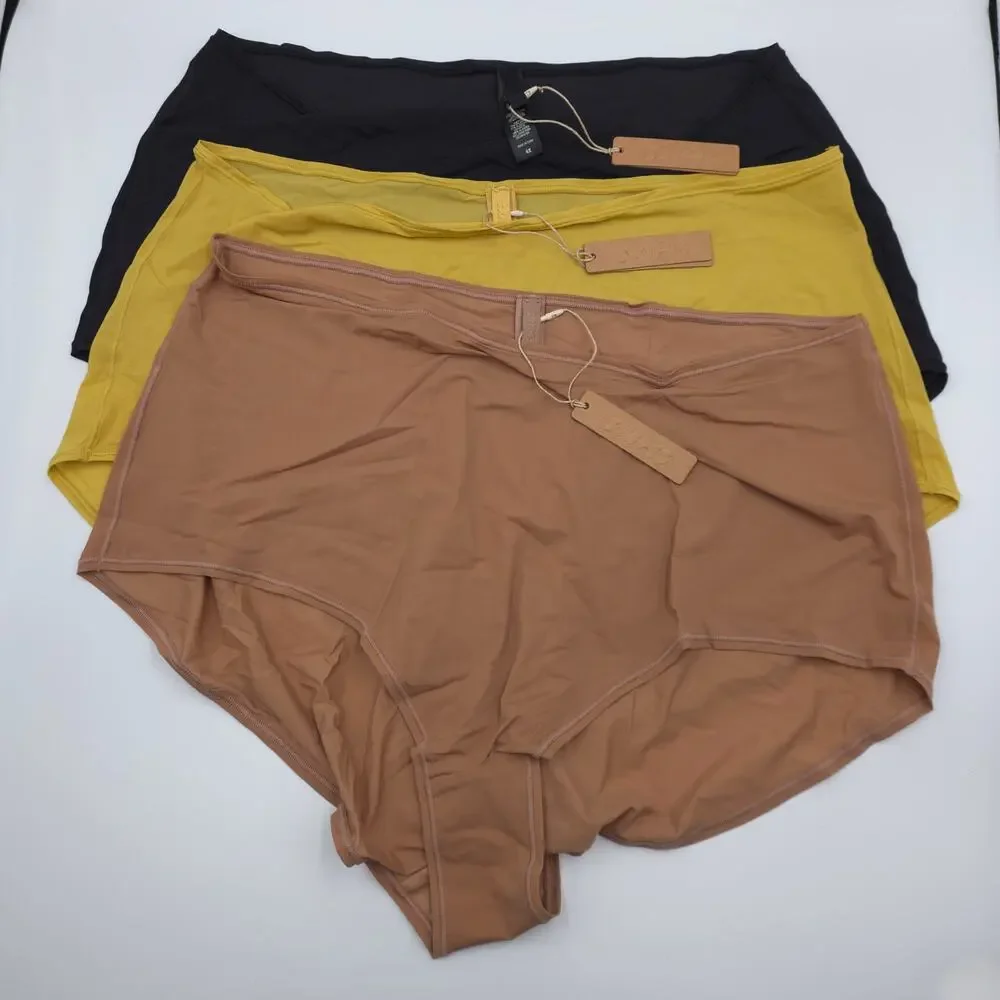 Skims Bundle of Three Naked Boy Short in Onyx Sienna Topaz Size 4X